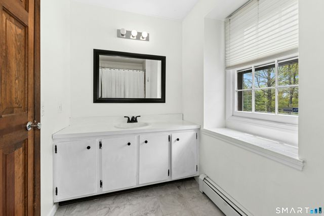 12 Heritage Drive, Danbury, CT 06811
