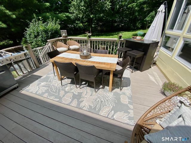 12 Heritage Drive, Danbury, CT 06811