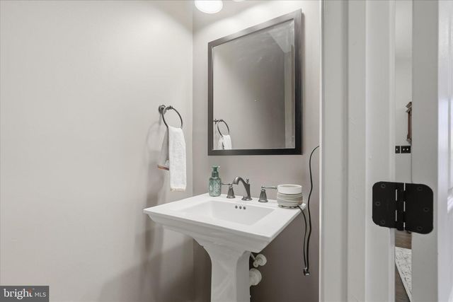 2760 QUANTIM CT, Manchester, MD 21102