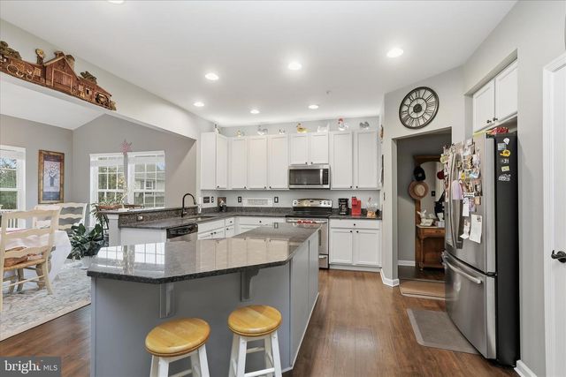 2760 QUANTIM CT, Manchester, MD 21102