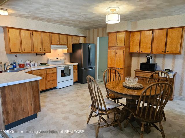 2835 Fontaine Trail, Holt, MI 48842