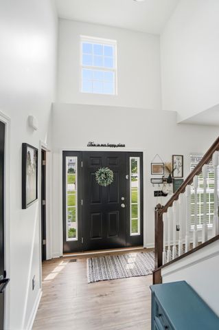 163 Terrier Court, Pataskala, OH 43062