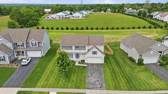 163 Terrier Court, Pataskala, OH 43062