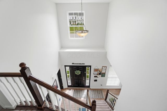 163 Terrier Court, Pataskala, OH 43062