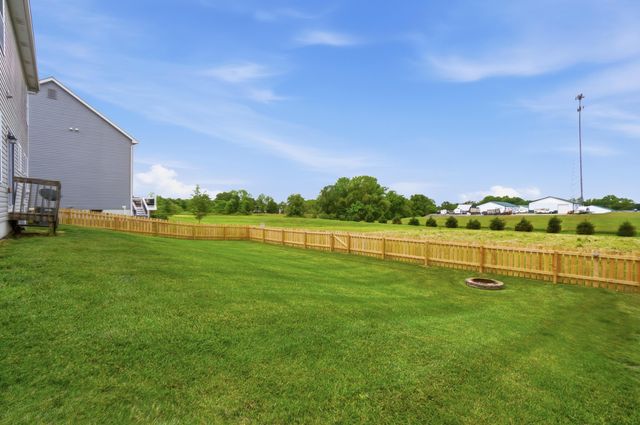 163 Terrier Court, Pataskala, OH 43062