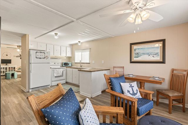 6526 Blue Water Court, Granbury, TX 76049