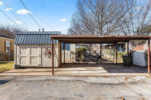 6526 Blue Water Court, Granbury, TX 76049