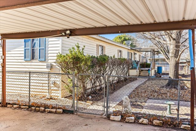 6526 Blue Water Court, Granbury, TX 76049