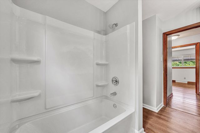 6066 Thornrose RD, Roanoke, VA 24012