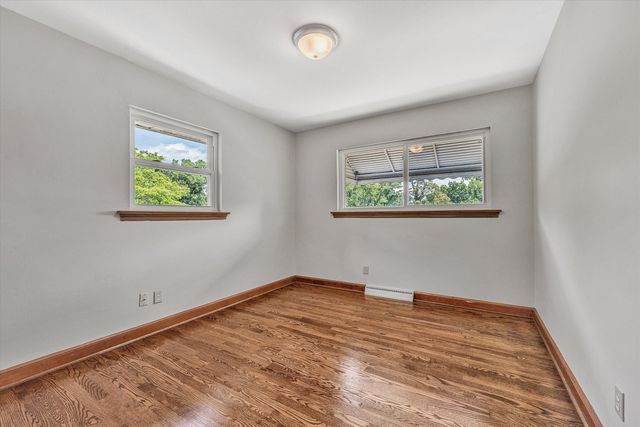 6066 Thornrose RD, Roanoke, VA 24012
