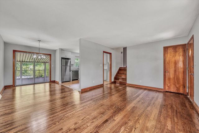 6066 Thornrose RD, Roanoke, VA 24012