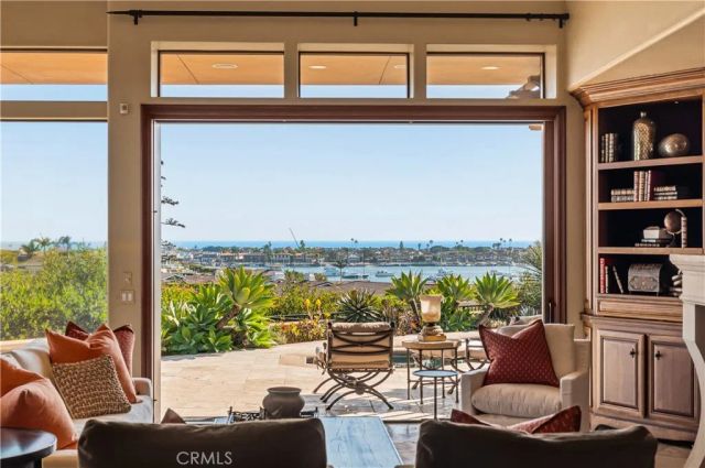 600 Ramona, Corona Del Mar, CA 92625