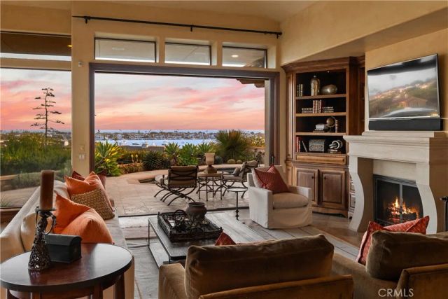 600 Ramona, Corona Del Mar, CA 92625