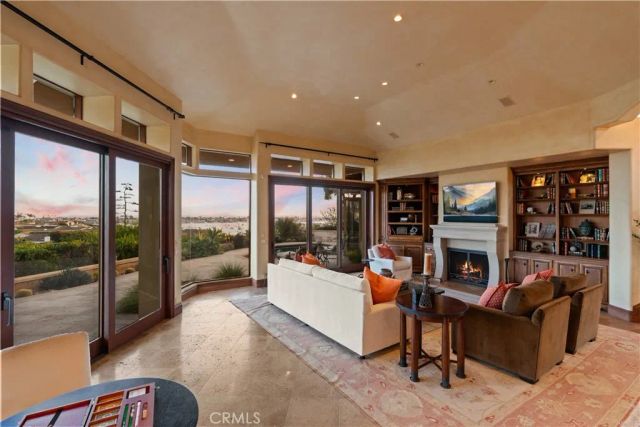 600 Ramona, Corona Del Mar, CA 92625
