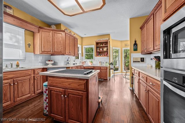 4080 Antler Drive, Greenwood, AR 72936