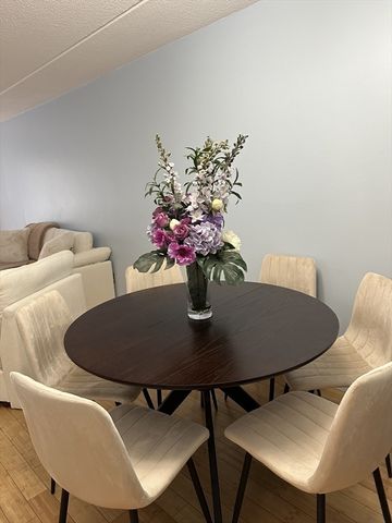 95 Nahant St 12, Lynn, MA 01902