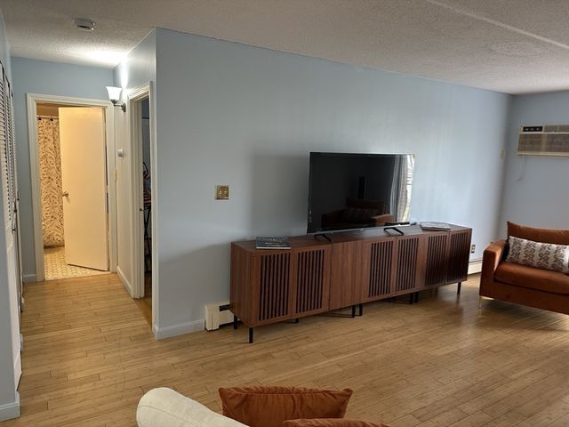 95 Nahant St 12, Lynn, MA 01902