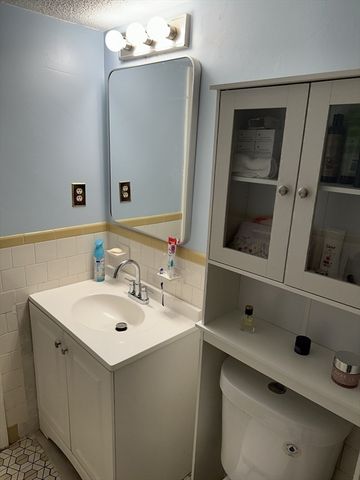 95 Nahant St 12, Lynn, MA 01902