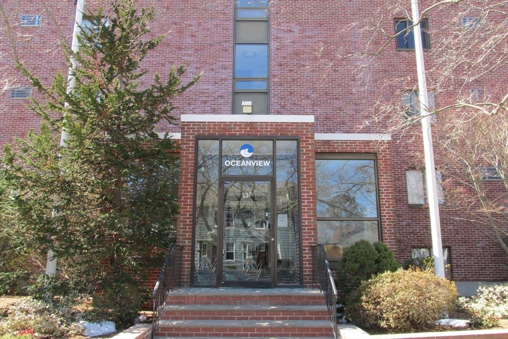 95 Nahant St 12, Lynn, MA 01902
