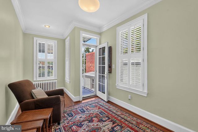 2714 NW P ST NW, Washington, DC 20007