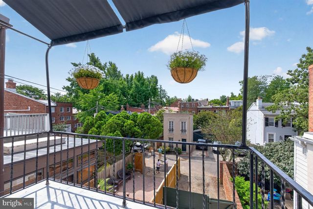 2714 NW P ST NW, Washington, DC 20007