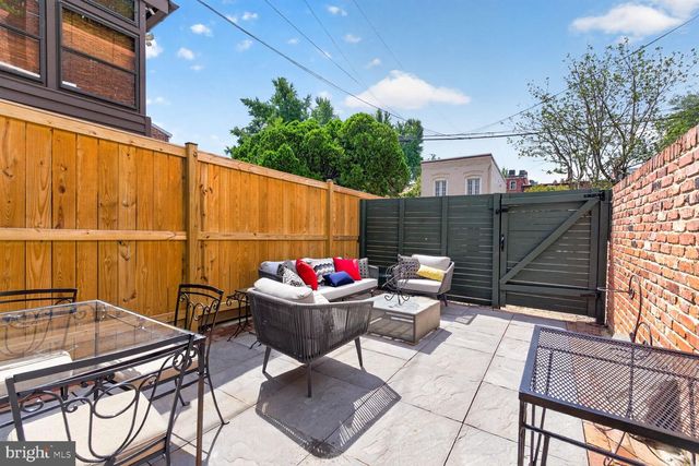2714 NW P ST NW, Washington, DC 20007