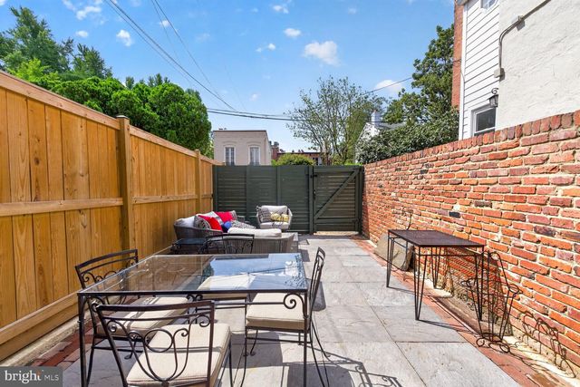 2714 NW P ST NW, Washington, DC 20007