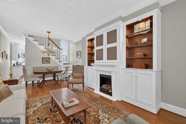 2714 NW P ST NW, Washington, DC 20007