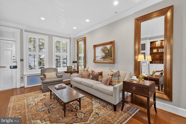 2714 NW P ST NW, Washington, DC 20007