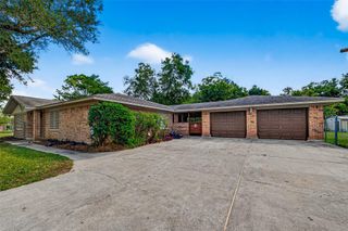 12021 7th 1/2 Street, Santa Fe, TX 77510