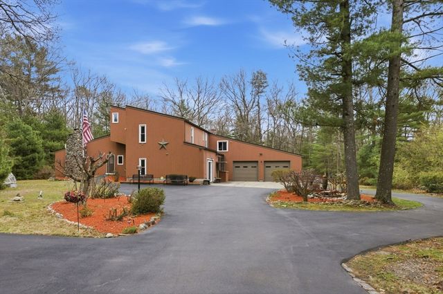 89 Walker St, Seekonk, MA 02771
