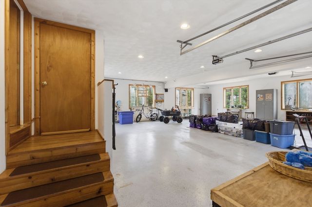 89 Walker St, Seekonk, MA 02771