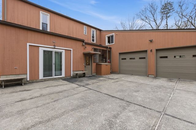 89 Walker St, Seekonk, MA 02771