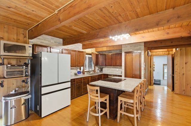 89 Walker St, Seekonk, MA 02771