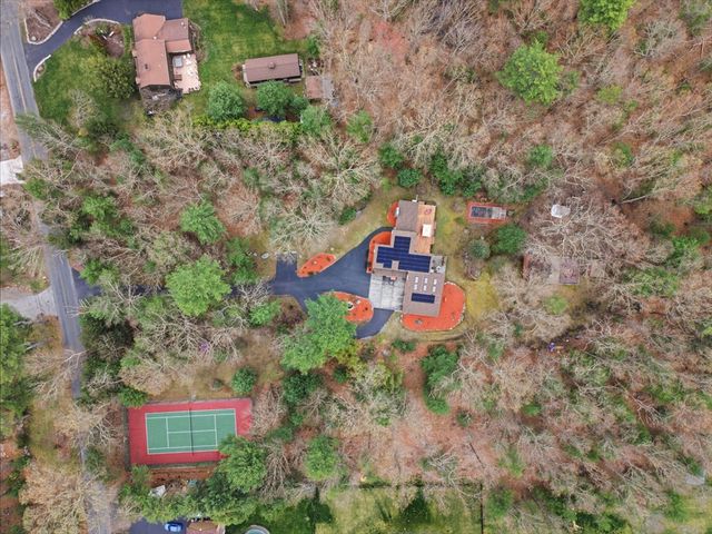 89 Walker St, Seekonk, MA 02771