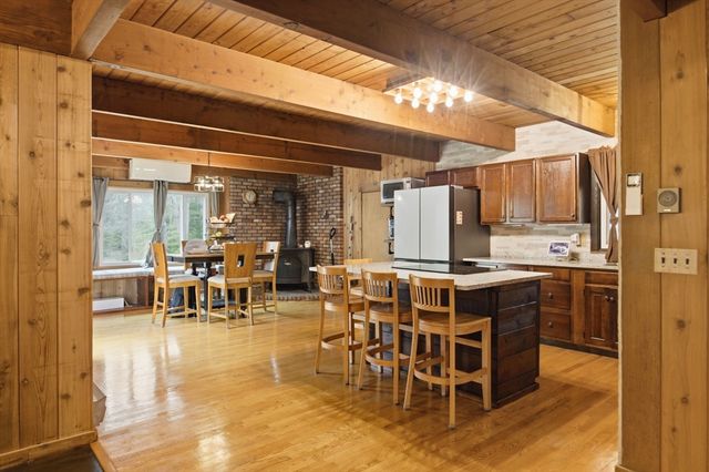89 Walker St, Seekonk, MA 02771