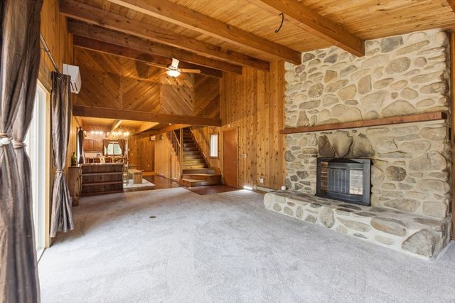 89 Walker St, Seekonk, MA 02771