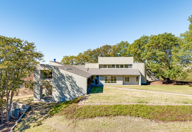 1225 Gardner Way, Medford, OR 97504