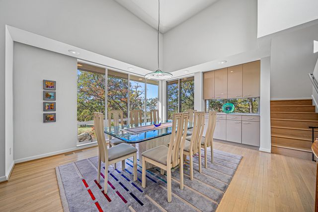 1225 Gardner Way, Medford, OR 97504