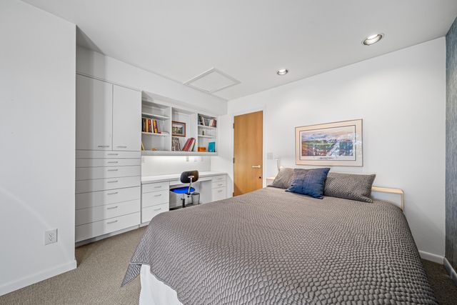 1225 Gardner Way, Medford, OR 97504