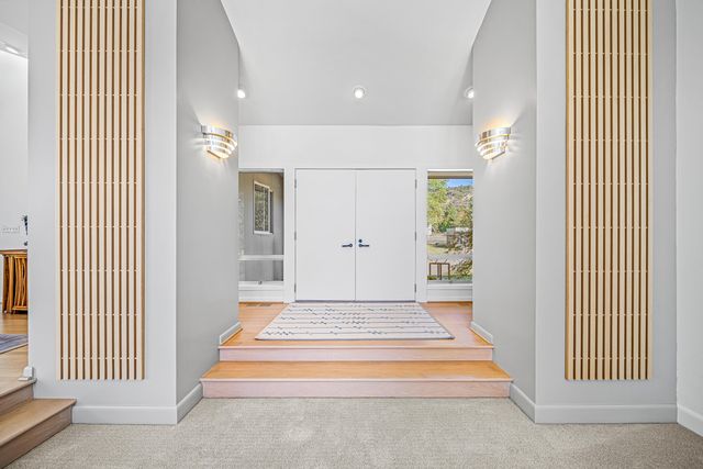 1225 Gardner Way, Medford, OR 97504