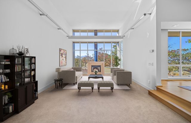 1225 Gardner Way, Medford, OR 97504