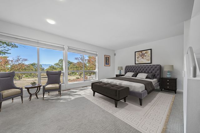 1225 Gardner Way, Medford, OR 97504