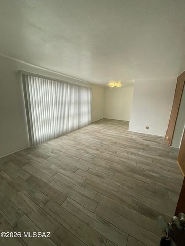 5801 E 2nd Street, Tucson, AZ 85711