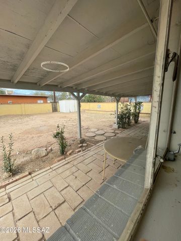 5801 E 2nd Street, Tucson, AZ 85711