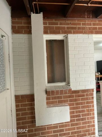 5801 E 2nd Street, Tucson, AZ 85711