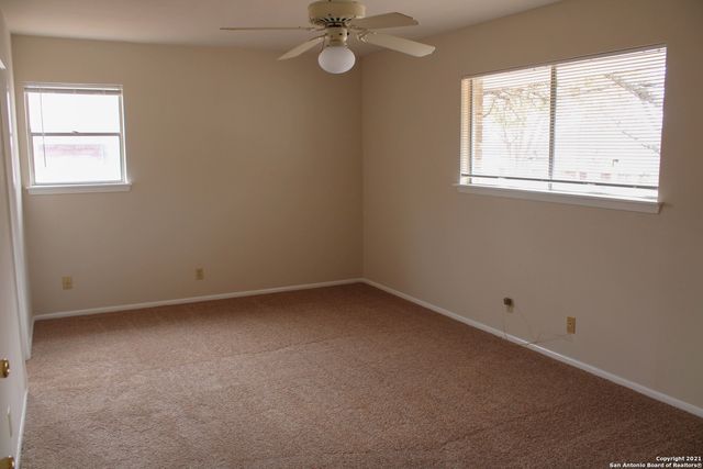503 DOWNSHIRE DR, San Antonio, TX 78216