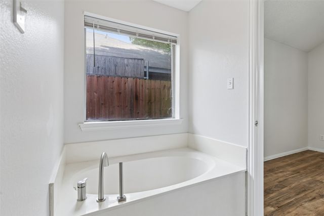 2345 Park Vista Drive, Dallas, TX 75228