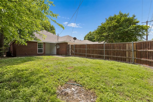 2345 Park Vista Drive, Dallas, TX 75228