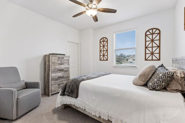 425 Windom WAY, Georgetown, TX 78626